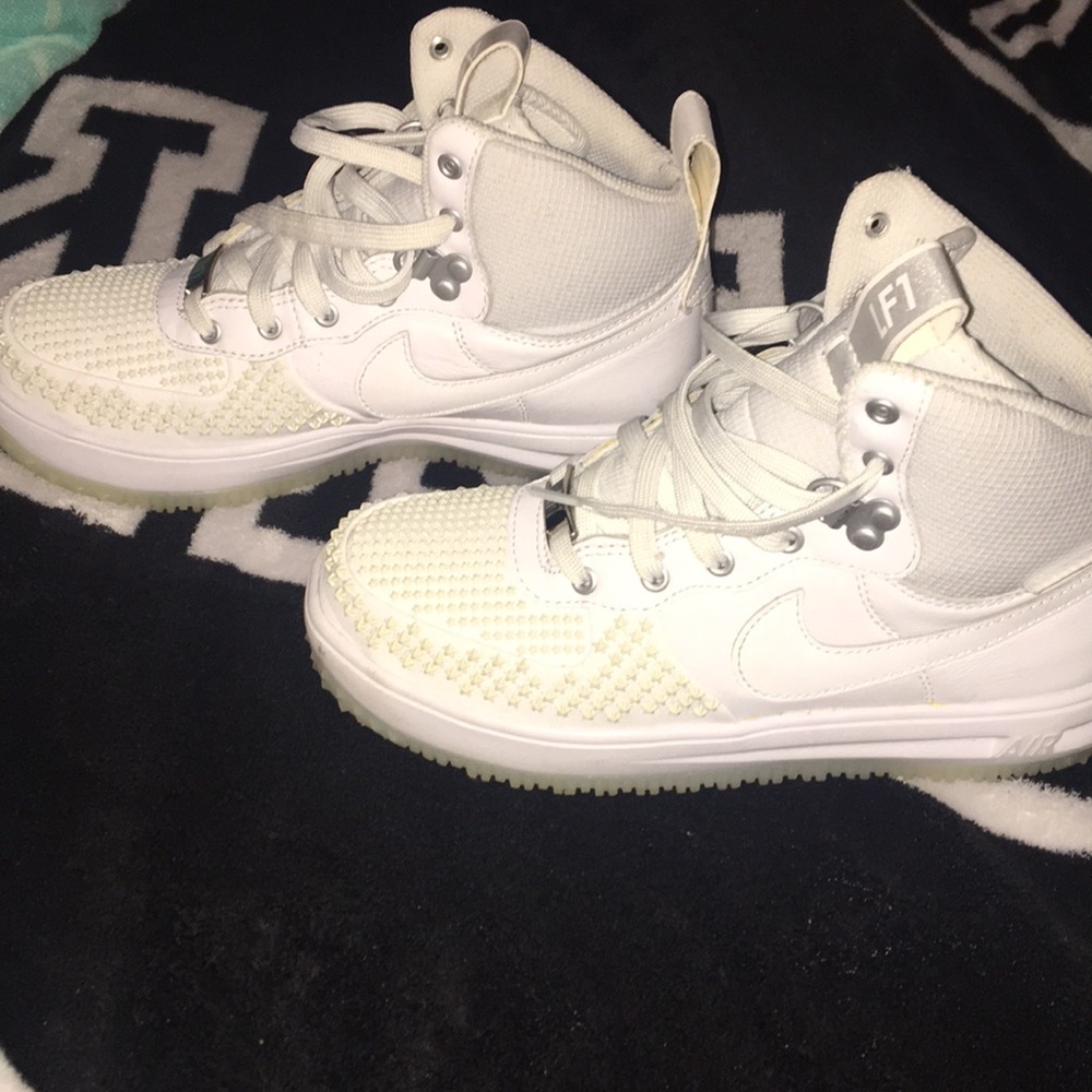 Nike lunar force white duck boots size 4 y